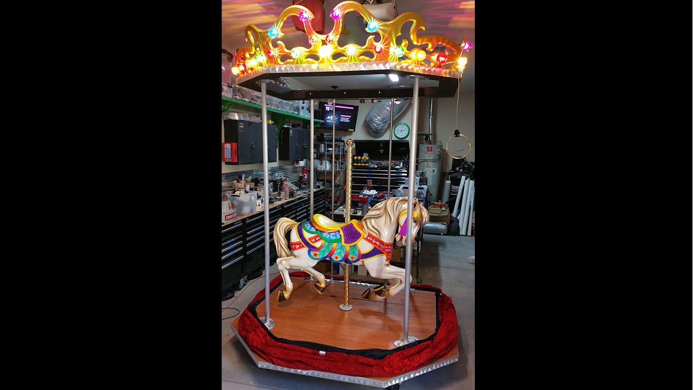 carouselhorse2.jpg